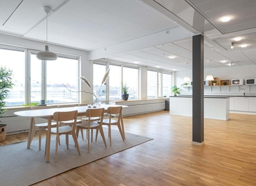 Affärscentrum(Yta:4000 m²) att hyra i Gårdsvägen 8, 169 70 Solna. Lång- och korttidsuthyrning | MatchOffice.se