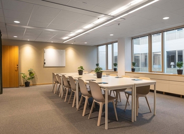 Företagshotell(Yta:4000 m²) för uthyrning i Gårdsvägen 8, 169 70 Solna. Tillgång 24/7 | MatchOffice.se