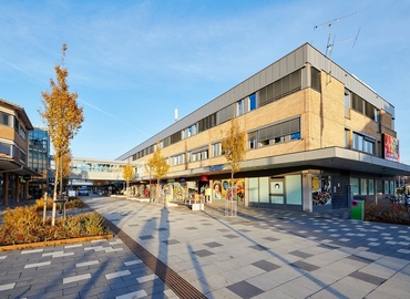 Kontorsplatser(Yta:827 m²)	för uthyrning i Tuna Torg 2-4, 186 31 Vallentuna. WiFi-anslutning ingår | MatchOffice.se