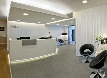 Mötesrum(Yta:20 m²) att hyra i Mäster Samuelsgatan 60, 111 21 Norrmalm. Handikappanpassad | MatchOffice.se