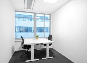 Affärscentrum(Yta:70 m²) att hyra i Gustav III:s Boulevard 34, 169 73 Solna. Fullt utbud av faciliteter | MatchOffice.se