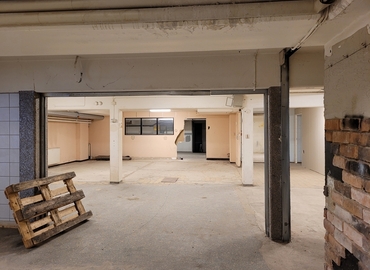 659 m² Warehouse space rental in Husie, Norra Bulltoftavägen 65 (212 43) - 3 | MatchOffice