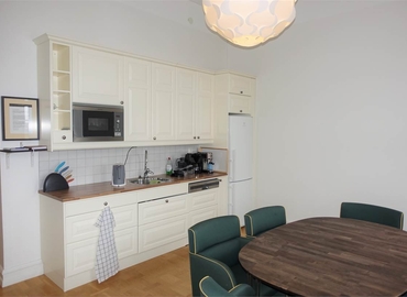 Mötesrum(Yta:35 m²) för uthyrning i Fridhemsvägen 2, 217 74 Innerstaden. WiFi-anslutning ingår | MatchOffice.se