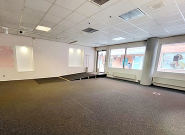 105 m² Shop for rent in Sigtuna, Nymärsta Gränd 5 (195 30) - 5 | MatchOffice.com