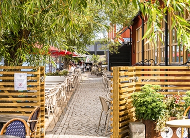 Affärscentrum(Yta:240 m²) för uthyrning i Augustendalsvägen 47-49, 131 52 Nacka. Bra läge | MatchOffice.se