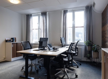 Företagshotell(Yta:3000 m²) att hyra i Vasagatan 12, 111 20 Norrmalm. Inga extra avgifter | MatchOffice.se