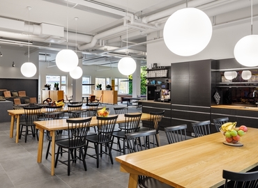 Affärscentrum(Yta:502 m²) att hyra i Johanneslundsvägen 12, 194 61 Upplands Väsby. Inga extra avgifter | MatchOffice.se