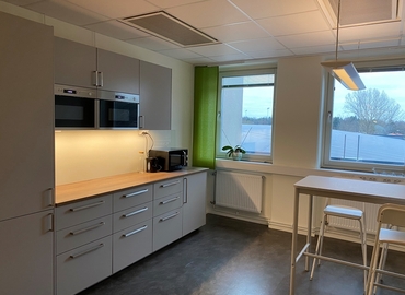 Affärscentrum(Yta:22 m²) att hyra i Lerkrogsvägen 21, 126 79 Hägersten. Endast från verifierade hyresvärdar | MatchOffice.se