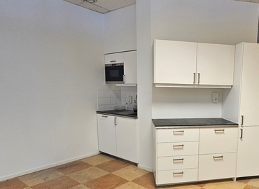 Butikslokal(Yta:334 m²) för uthyrning i Sollentuna, Bergkällavägen 32, 192 79 Sollentuna. Bra val | MatchOffice.se
