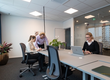 Konferensrum(Yta:12 m²) att hyra i Köpsvängen 10, 168 67 Bromma. WiFi-anslutning ingår | MatchOffice.se