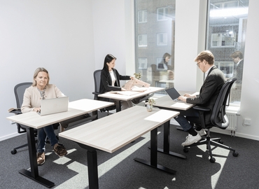 Konferensrum(Yta:12 m²) för uthyrning i Köpsvängen 10, 168 67 Bromma. Inga extra avgifter | MatchOffice.se