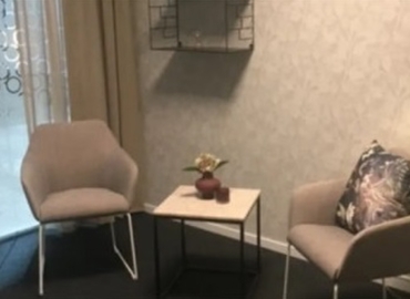 Möteslokal(Yta:120 m²) att hyra i Köpsvängen 10, 168 67 Bromma. Inga extra avgifter | MatchOffice.se