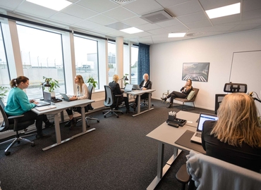 Affärscentrum(Yta:400 m²) att hyra i Köpsvängen 10, 168 67 Bromma. Handikappanpassad | MatchOffice.se
