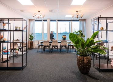 Företagshotell(Yta:400 m²) för uthyrning i Köpsvängen 10, 168 67 Bromma. Fullt utbud av faciliteter | MatchOffice.se