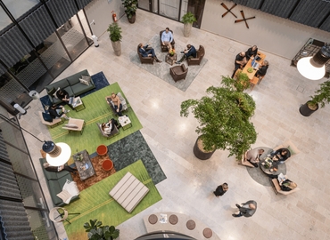 Kontorshotell(Yta:400 m²) att hyra i Köpsvängen 10, 168 67 Bromma. WiFi-anslutning ingår | MatchOffice.se