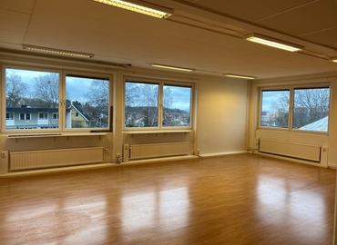 Kontorslokaler(Yta:200 m²)	att hyra i Ursviksvägen 127, 174 46 Sundbyberg. Handikappanpassad | MatchOffice.se