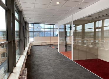 Butikslokal(Yta:229 m²) för uthyrning i Solna, Råsundavägen 2-16, 169 67 Solna. Lång- och korttidsuthyrning | MatchOffice.se