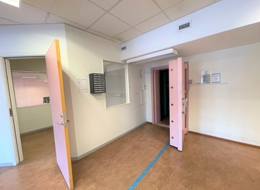 Lagerlokal(Yta:309 m²) att hyra i Centrumvägen 7, 458 30 Färgelanda. Bra läge | MatchOffice.se																	