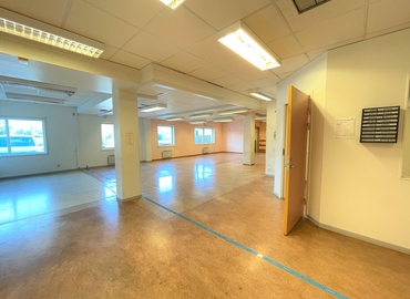 309 m² Commercial warehouse rental in Fargelanda, Centrumvägen 7 (458 30) - 1 | MatchOffice.com