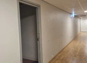 Industrilokal(Yta:201 m²) att hyra i Ackumulatorvägen 15, 181 55 Lidingö. Bra val | MatchOffice.se																	