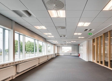 Kontorsutrymme(Yta:2799 m²)	för uthyrning i Sörredsplatsen 1, 418 78 Torslanda. Bra läge | MatchOffice.se