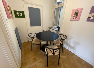 Kontorsplatser(Yta:25 m²)	att hyra i Tegnérgatan 1, 111 40 Norrmalm. WiFi-anslutning ingår | MatchOffice.se