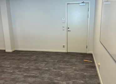 Kontorsplatser(Yta:47 m²)	för uthyrning i Hantverkaregatan 16, 232 34 Burlöv. Inga extra avgifter | MatchOffice.se