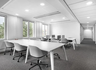 Flexibel arbetsplats(Yta:100 m²) att hyra i Gustavslundsvägen 12, 167 51 Bromma. Bra läge | MatchOffice.se