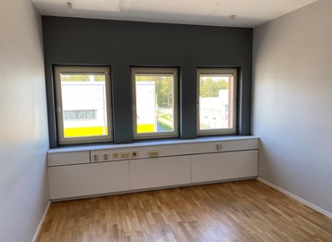 Kontorsutrymme(Yta:145 m²)	för uthyrning i Domnarvsgatan 11, 163 53 Kista. Bra läge | MatchOffice.se