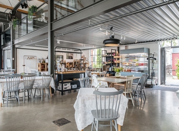 Flexibel arbetsplats(Yta:50 m²) för uthyrning i Uppfinnargränd 5, 131 60 Nacka. WiFi-anslutning ingår | MatchOffice.se