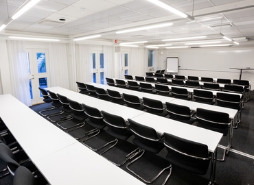 Coworking utrymme(Yta:25 m²) för uthyrning i Danderyd, Svärdvägen 21, 182 33 Danderyd. Inga extra avgifter | MatchOffice.se