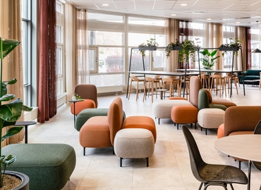 Kontorsplatser(Yta:751 m²)	att hyra i Kronborgsgränd 15, 164 46 Kista. Lång- och korttidsuthyrning | MatchOffice.se