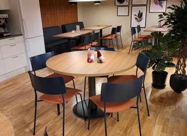 Företagshotell(Yta:13 m²) för uthyrning i Västra Vägen 52, 803 24 Gävle. Endast från verifierade hyresvärdar | MatchOffice.se