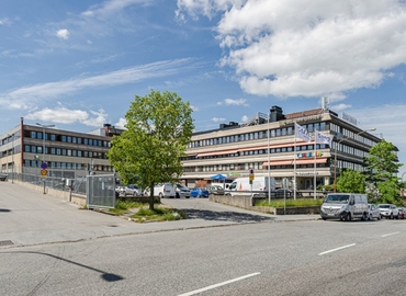 Företagshotell(Yta:300 m²) för uthyrning i Varuvägen 9, 125 30 Älvsjö. Inga extra avgifter | MatchOffice.se