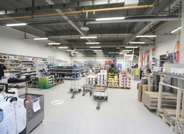 Lager(Yta:555 m²) att hyra i Norra Deltavägen 3, 417 30 Hisingen. Endast från verifierade hyresvärdar | MatchOffice.se																	