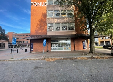 Butik(Yta:74 m²) att hyra i Sollentuna, ANIARAPLATSEN 2-4, 191 47 Sollentuna. Endast från verifierade hyresvärdar | MatchOffice.se