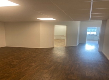 Kontorsrum(Yta:237 m²)	att hyra i Rinkebytorget 1, 163 73 Spånga. Fullt utbud av faciliteter | MatchOffice.se