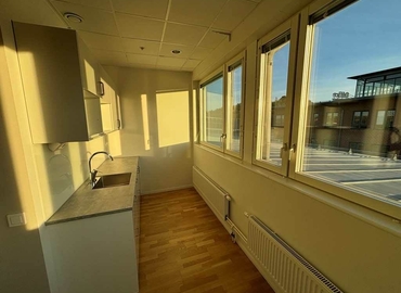 Kontorsplatser(Yta:152 m²)	att hyra i Telegrafgatan 6 A, 169 72 Solna. Lång- och korttidsuthyrning | MatchOffice.se