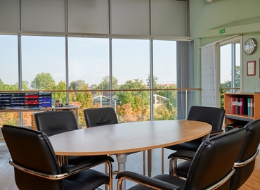 Kontorsplatser(Yta:1046 m²)	att hyra i Västra Hindbyvägen 14, 214 58 Fosie. Bra läge | MatchOffice.se