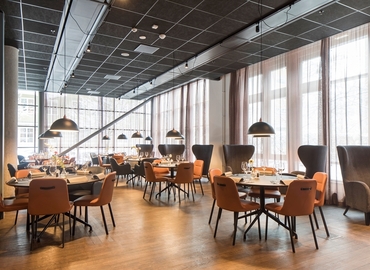 Kontorsplatser(Yta:1302 m²) för uthyrning i Solna, Råsundavägen 4, 169 67 Solna. Fullt utbud av faciliteter | MatchOffice.se