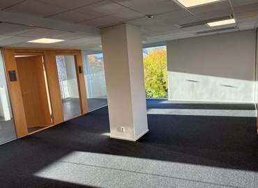 Kontorsplatser(Yta:288 m²)	för uthyrning i Lerkrogsvägen 21, 126 79 Hägersten. Fullt utbud av faciliteter | MatchOffice.se