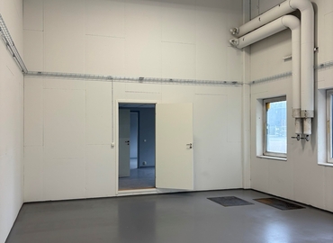 414 m² Office warehouse for rent in Sigtuna, Arlandastad (195 60) - 2 | MatchOffice.com