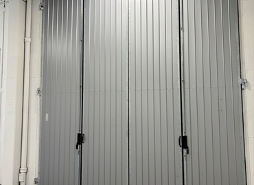 414 m² Warehouse storage for rent in Sigtuna, Arlandastad (195 60) - 1 | MatchOffice.com