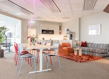 Flexibel arbetsplats(Yta:100 m²) för uthyrning i Carlsgatan 12A, 211 20 Malmö Centrum. Tillgång 24/7 | MatchOffice.se