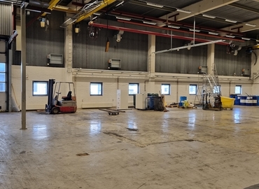 Industrilokal(Yta:4850 m²) för uthyrning i Västbergavägen 32, 126 30 Hägersten. Lång- och korttidsuthyrning | MatchOffice.se