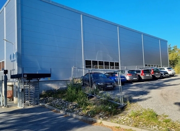 Verkstad(Yta:4850 m²) att hyra i Västbergavägen 32, 126 30 Hägersten. Bra läge | MatchOffice.se