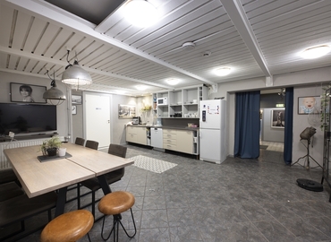 Verkstad(Yta:180 m²) att hyra i Mölndal, Södra Ågatan 18 B, 431 35 Mölndal. Fullt utbud av faciliteter | MatchOffice.se																	