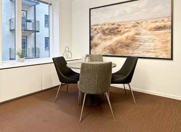 Coworking spaces(Yta:10 m²) att hyra i Östermalmstorg 1, 114 42 Östermalm. Inga extra avgifter | MatchOffice.se