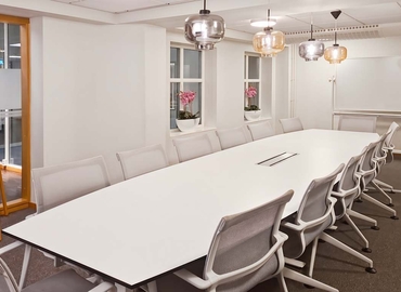 Coworking utrymme(Yta:10 m²) för uthyrning i Östra Hamngatan 17, 411 10 Göteborg Centrum. WiFi-anslutning ingår | MatchOffice.se