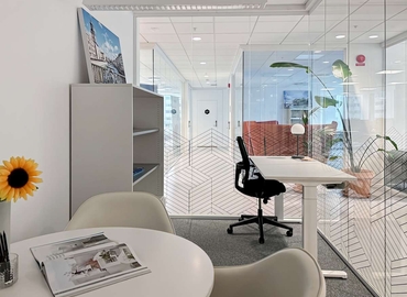 Flexibel arbetsplats(Yta:10 m²) att hyra i Theres Svenssons Gata 13, 417 55 Göteborg Lindholmen. Inga extra avgifter | MatchOffice.se